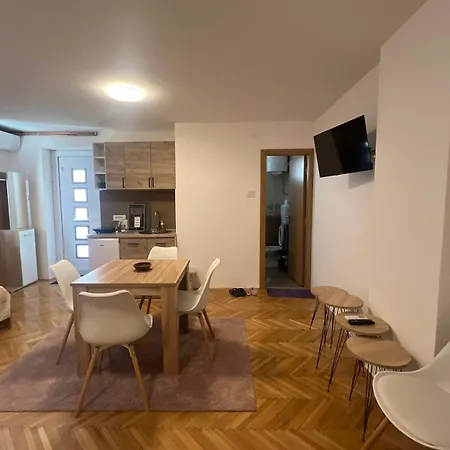 Lejlighed Ruza - House Of Roses *