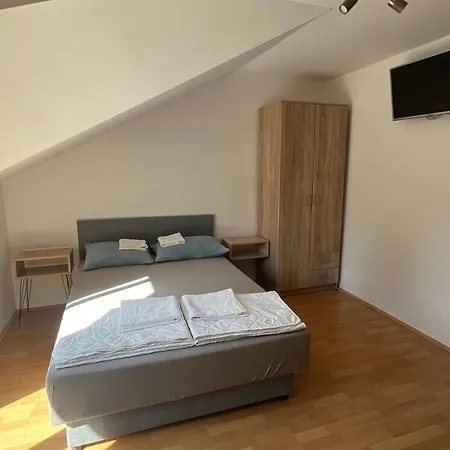 Ruza - House Of Roses Lejlighed