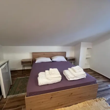 Ruza - House Of Roses Lejlighed