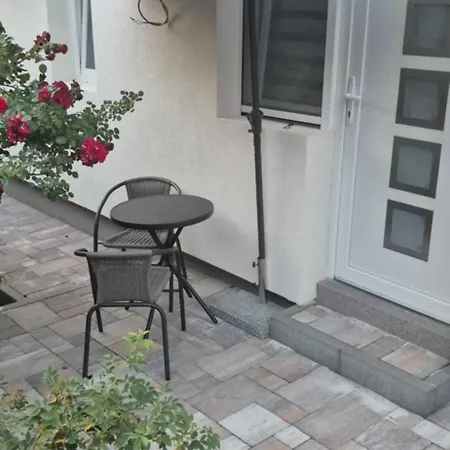 Ruza - House Of Roses