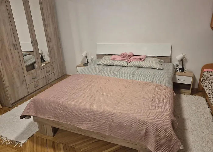 Ruza - House Of Roses